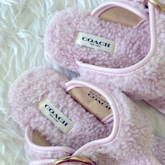 Brand New Coach Pink Shearling Hollie Flip Flop Sandal Plush Buckle Slides - Picture 7 of 16